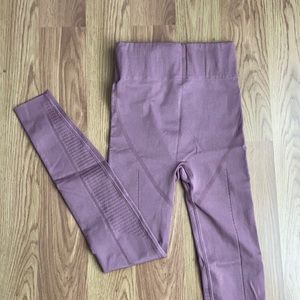 FABLETICS LEGGINGS